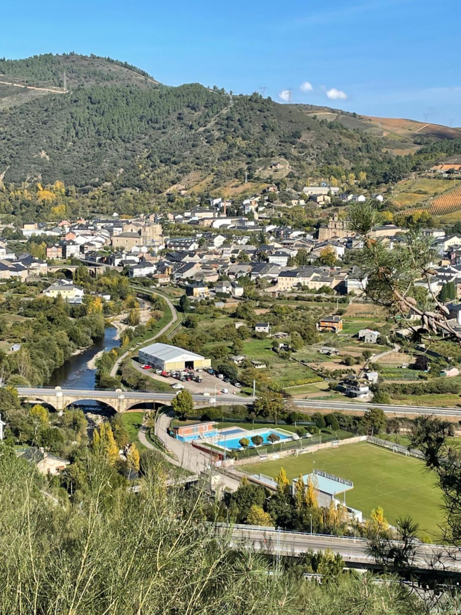 Boutique Finca Esencial ビジャフランカ・デル・ビエルソ エクステリア 写真